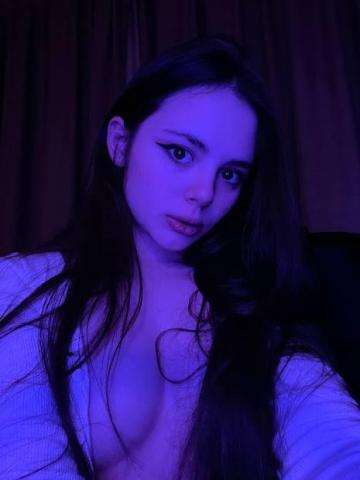 Лариса Молодость